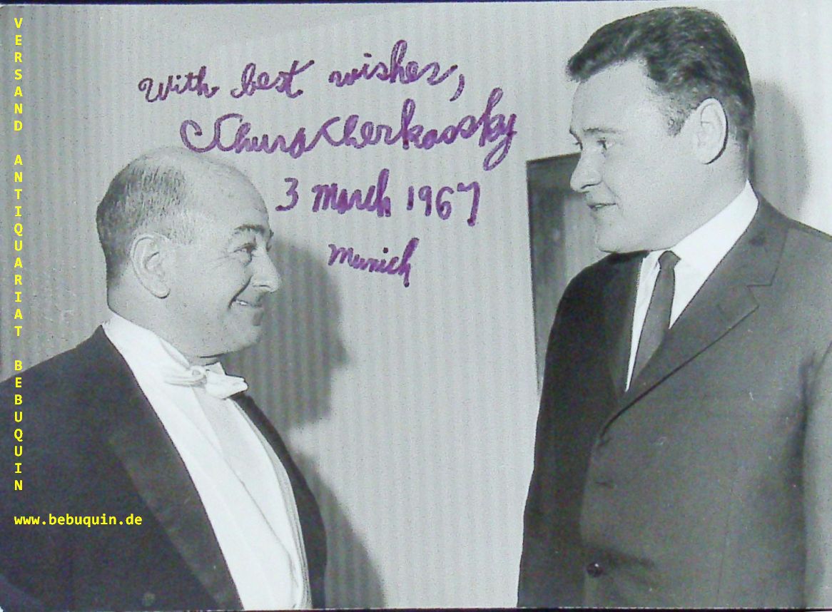 CHERKASSKY, Shura (Pianist): - eigenhndig signiertes und datiertes Foto von Silvely Meyer: 