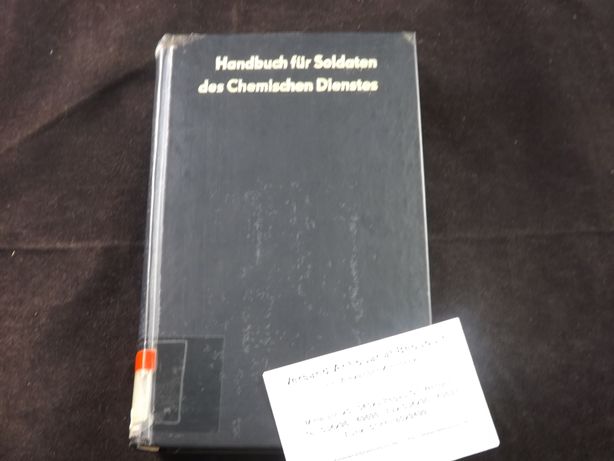 CHEMIE.- - HANDBUCH FR SOLDATEN DES CHEMISCHEN DIENSTES.-